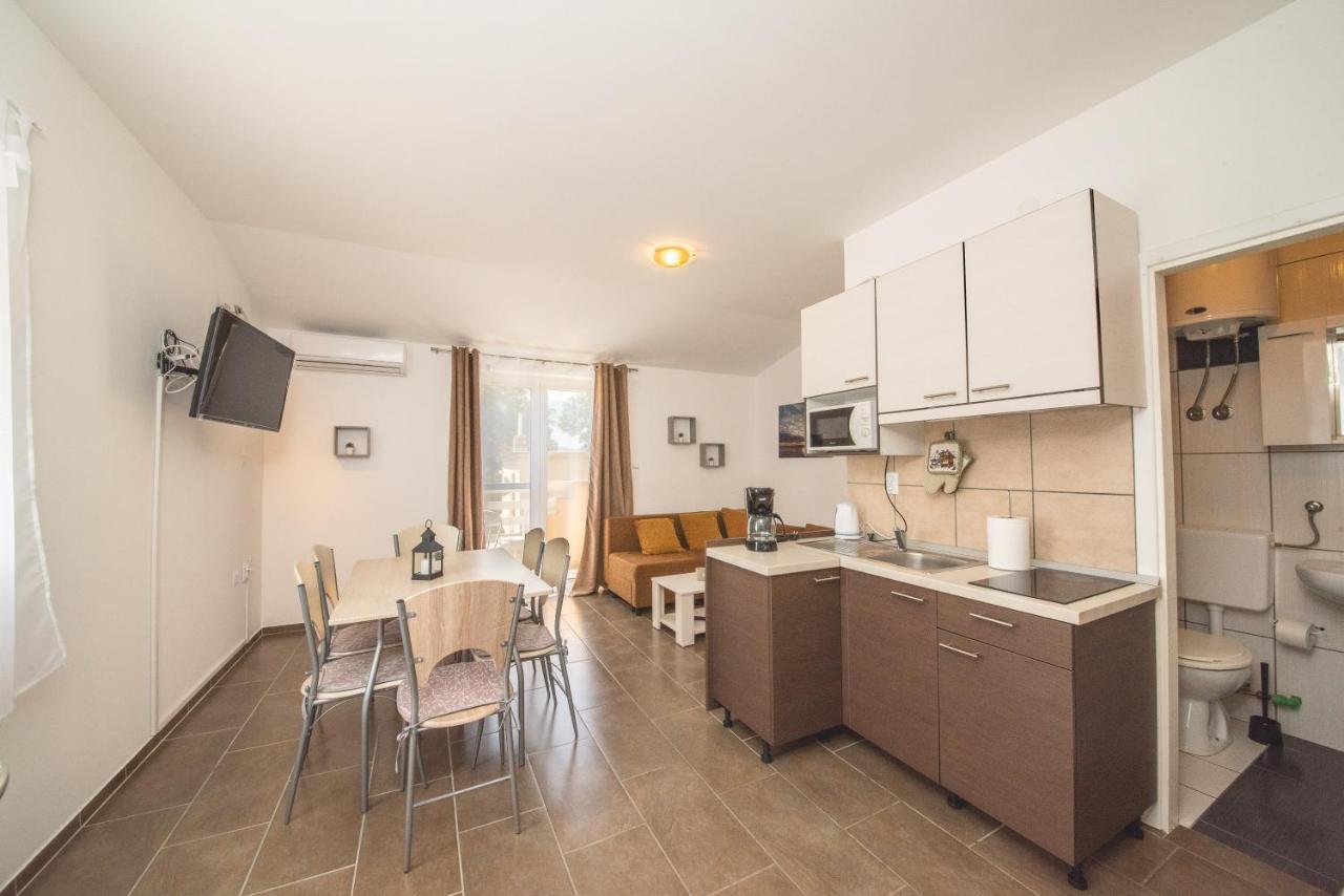 Apartmani Manita Paklenica Seline Exterior photo