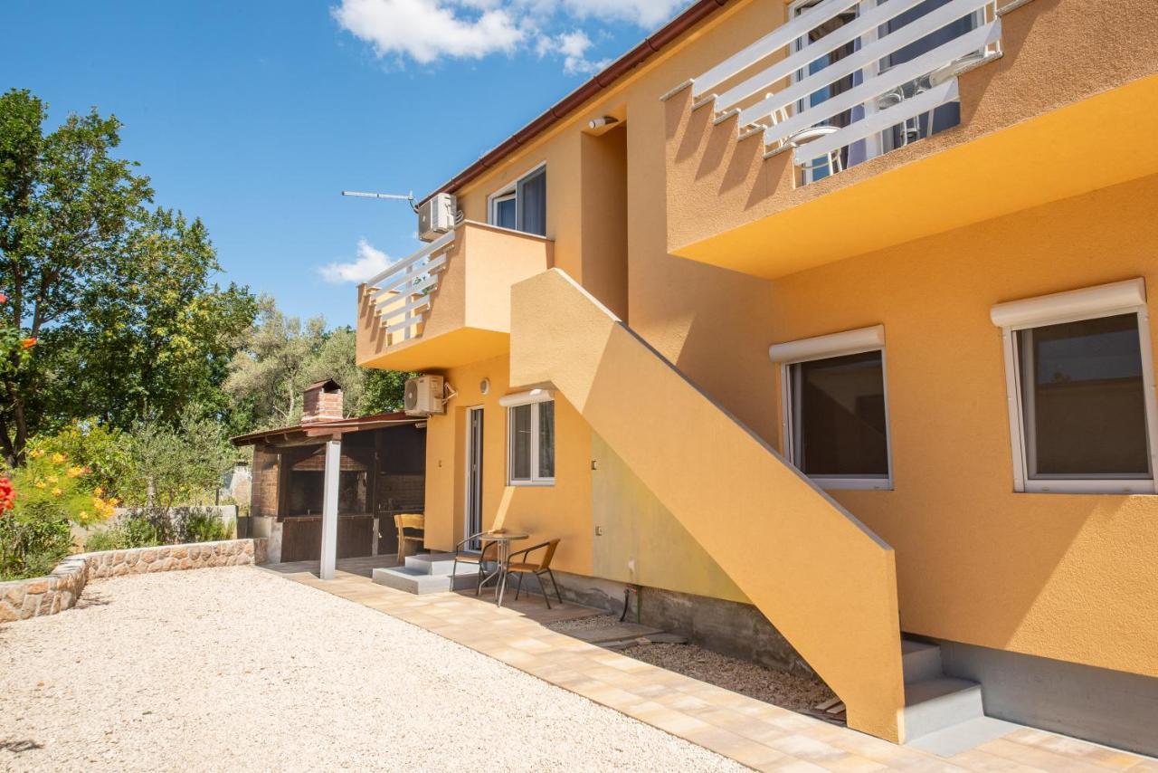 Apartmani Manita Paklenica Seline Exterior photo