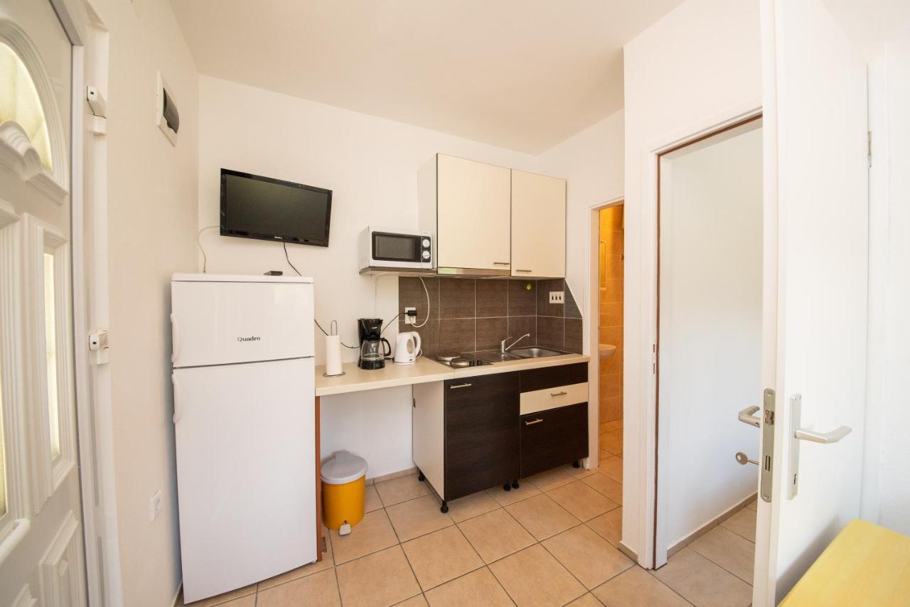 Apartmani Manita Paklenica Seline Exterior photo