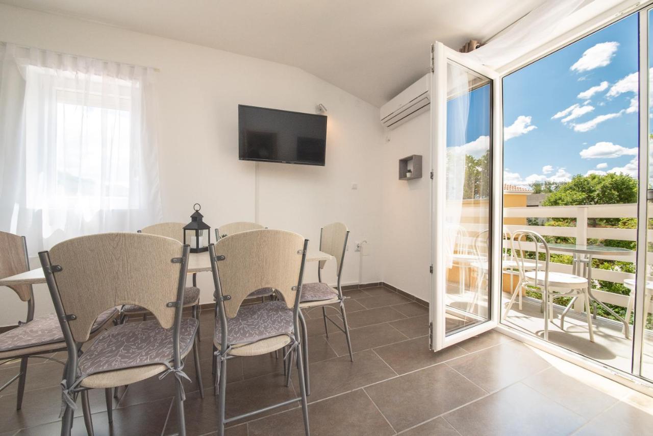 Apartmani Manita Paklenica Seline Exterior photo