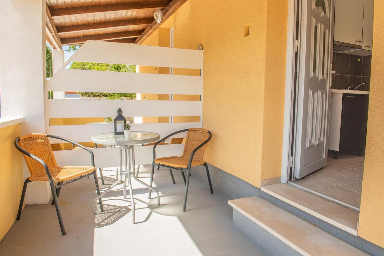 Apartmani Manita Paklenica Seline Exterior photo