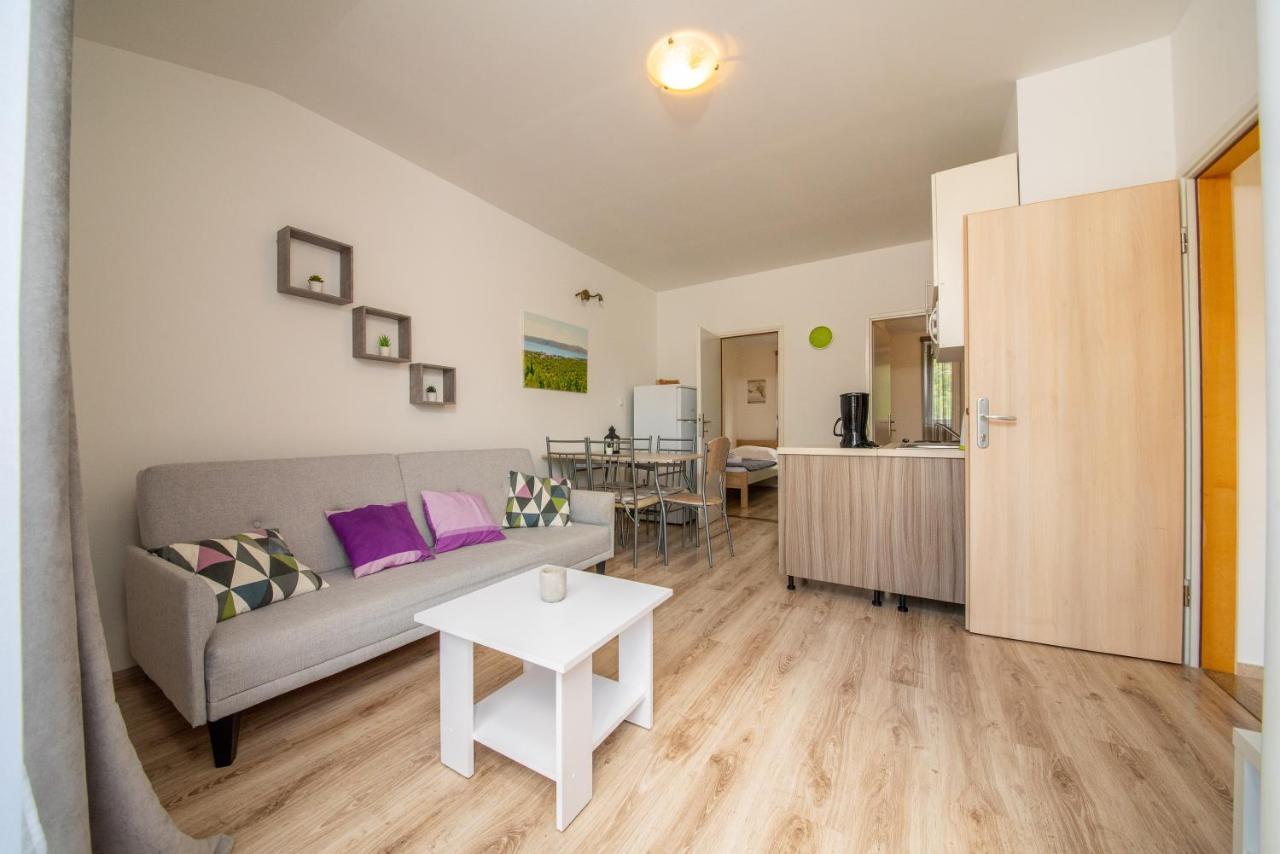 Apartmani Manita Paklenica Seline Exterior photo